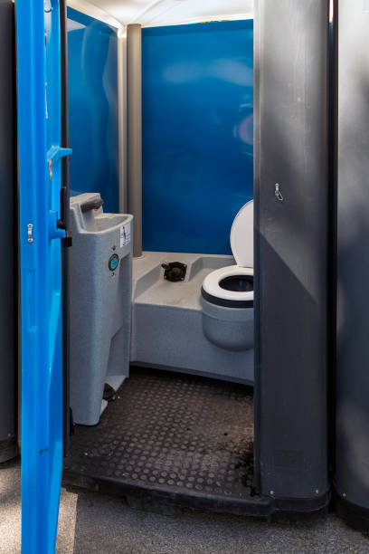 Affordable portable toilet rental in Cheney, KS