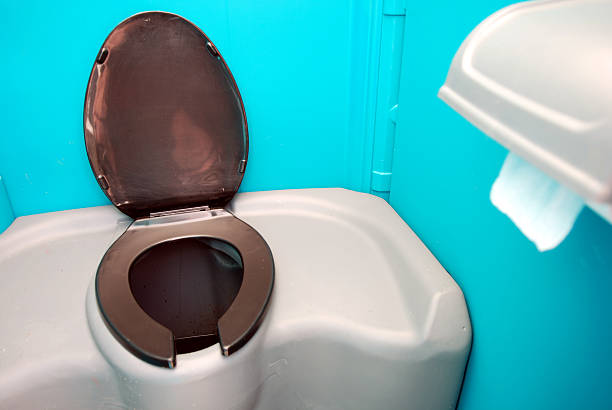Best Portable bathroom rental  in Cheney, KS